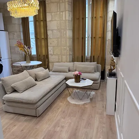 Hebergement Plus Disponible A La Location Disponible